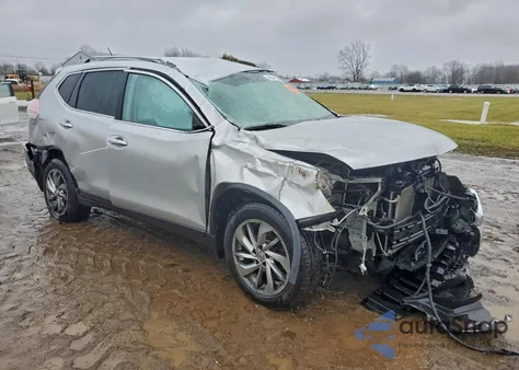 2015 Nissan Rogue S z USA, uszkodzony, nr VIN 5N1AT2MV8FC779275